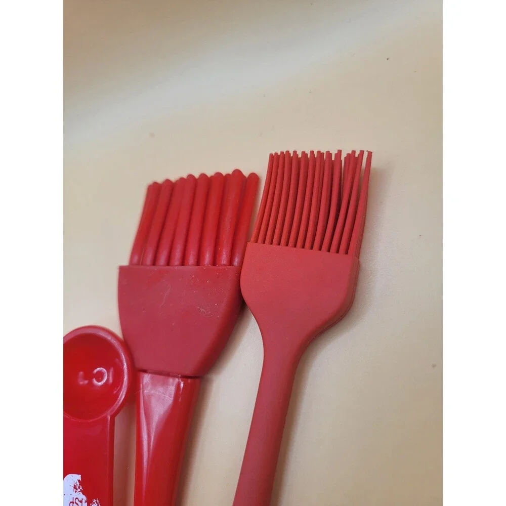 Betty Crocker Kitchen Utensils Lot Bundle Basting Brushes Measuring Spoons